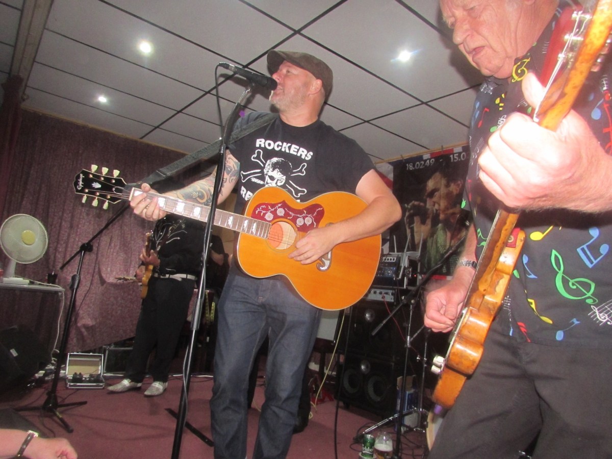 LIVE: Joe Grogan and the Rhythm Rockers,&nbsp;Farnborough