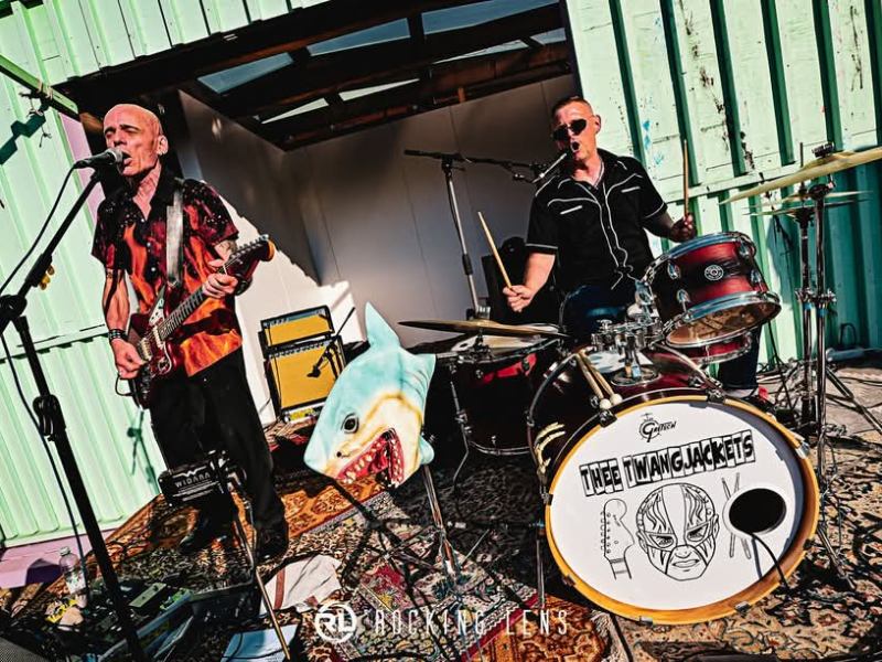 FEATURE: Thee Twangjackets