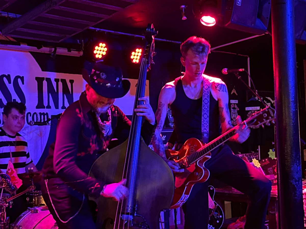 LIVE: Deathcaps / Red Hot Riot  / Zipheads @ New Cross&nbsp;Inn